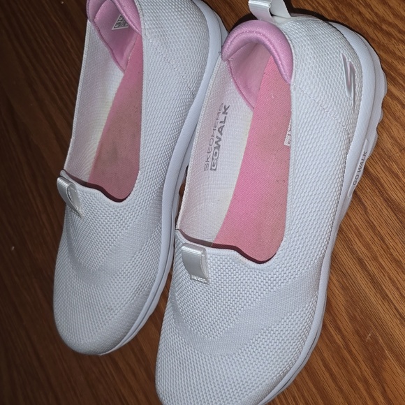 Sketchers GOGA Mat shoes - Picture 4 of 5